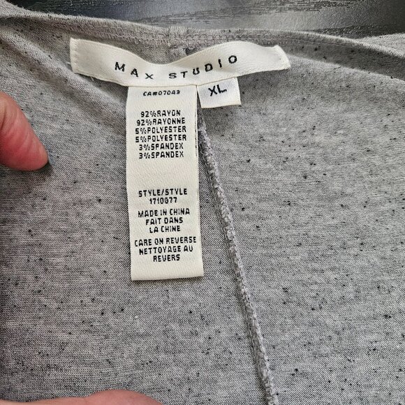 3/$25 Dolman sleeve top - Picture 12 of 12